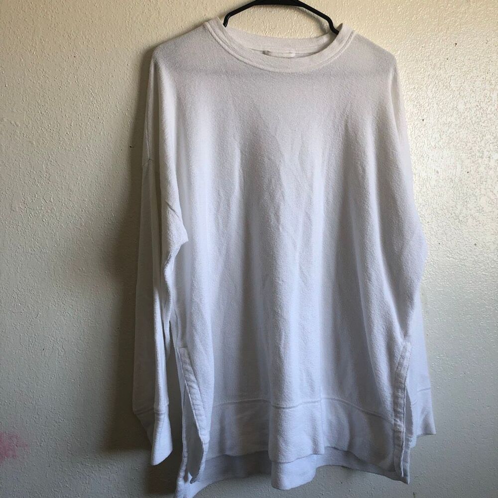 Aerie very oversized style boyfriend fit white long sleeve sweater pullover size - Picture 4 of 7